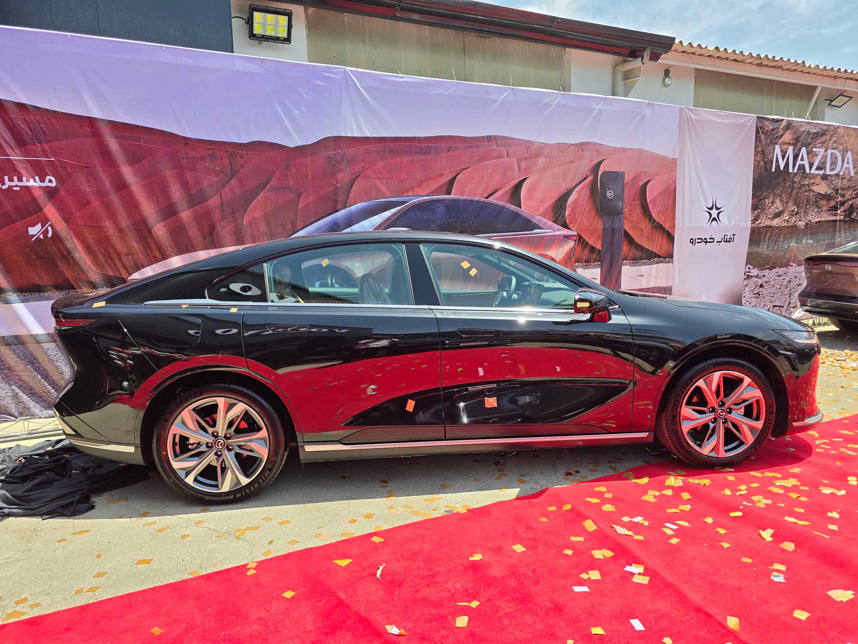 مزدا EZ-6 هیبرید